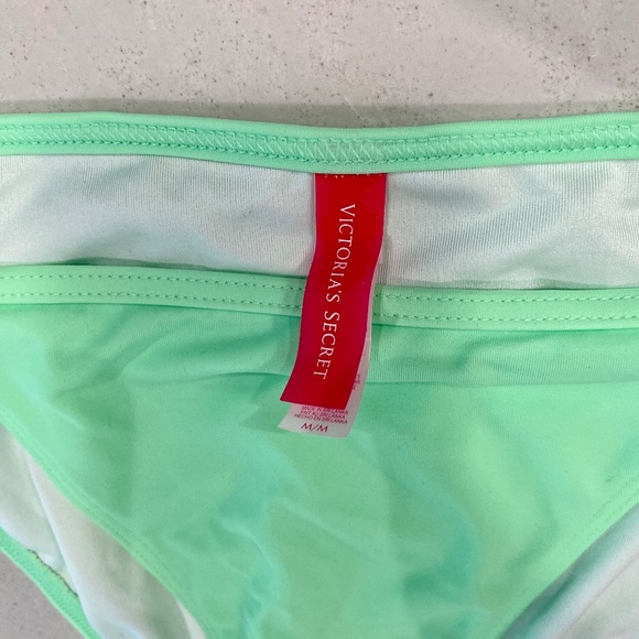 NEW Victoria's Secret Bikini Set, Size Medium - Picture 4 of 10